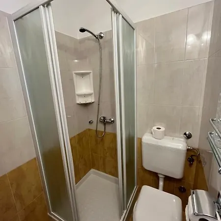 Danica Bed and breakfast 3*