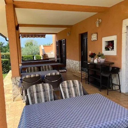 Danica Bed & Breakfast