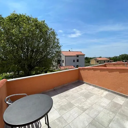 Danica Bed & Breakfast